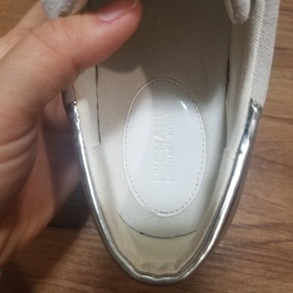 Michael Kors low top suede metallic sneakers - Picture 4 of 6